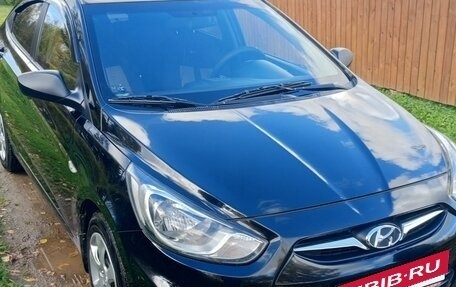 Hyundai Solaris II рестайлинг, 2013 год, 850 000 рублей, 13 фотография