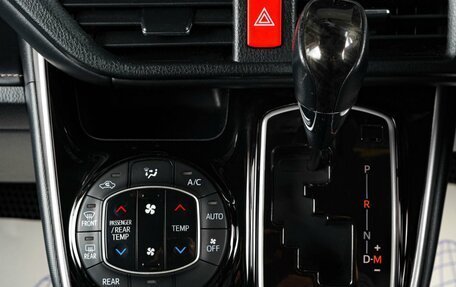 Toyota Esquire I, 2017 год, 2 399 000 рублей, 18 фотография