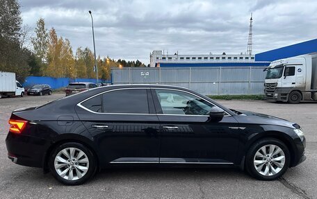 Skoda Superb III рестайлинг, 2020 год, 2 400 000 рублей, 14 фотография