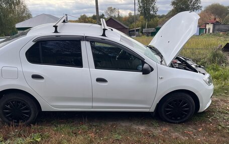 Renault Logan II, 2018 год, 590 000 рублей, 3 фотография