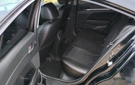 Hyundai Elantra VI рестайлинг, 2019 год, 1 200 000 рублей, 5 фотография