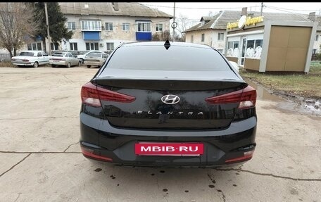 Hyundai Elantra VI рестайлинг, 2019 год, 1 200 000 рублей, 4 фотография