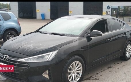 Hyundai Elantra VI рестайлинг, 2019 год, 1 200 000 рублей, 2 фотография