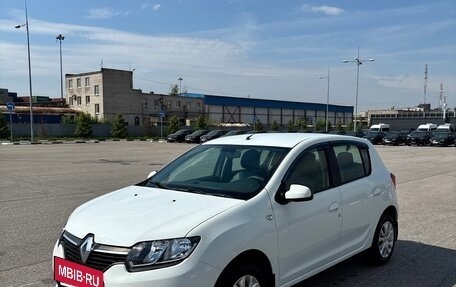 Renault Sandero II рестайлинг, 2017 год, 1 100 000 рублей, 2 фотография