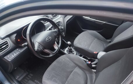 KIA Rio III рестайлинг, 2013 год, 850 000 рублей, 12 фотография