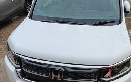 Honda Stepwgn, 2022 год, 3 300 000 рублей, 2 фотография