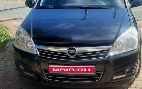 Opel Astra H, 2011 год, 650 000 рублей, 1 фотография