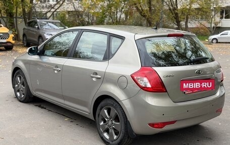 KIA cee'd I рестайлинг, 2011 год, 1 100 000 рублей, 3 фотография
