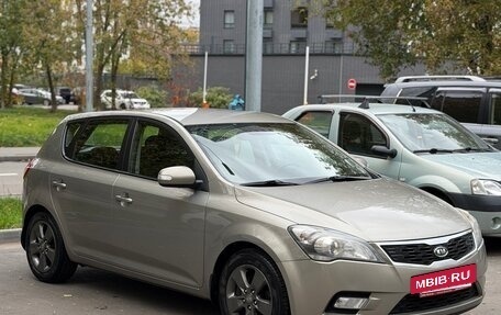 KIA cee'd I рестайлинг, 2011 год, 1 100 000 рублей, 8 фотография