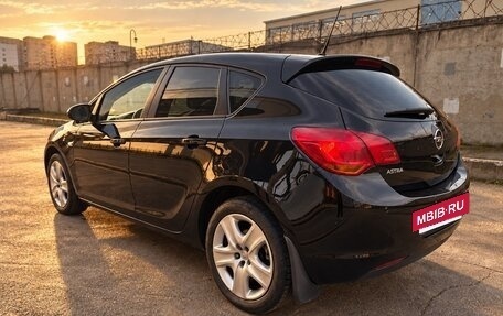 Opel Astra J, 2010 год, 560 000 рублей, 4 фотография