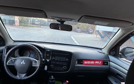 Mitsubishi Outlander III рестайлинг 3, 2014 год, 1 350 000 рублей, 12 фотография