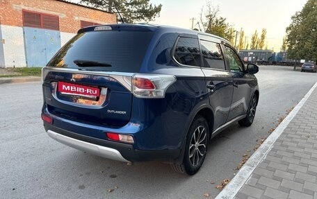 Mitsubishi Outlander III рестайлинг 3, 2014 год, 1 350 000 рублей, 5 фотография