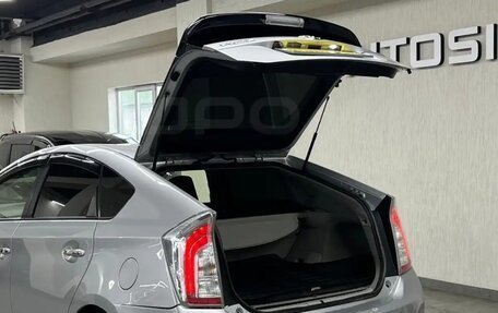 Toyota Prius, 2013 год, 105 000 рублей, 3 фотография