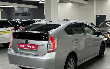 Toyota Prius, 2013 год, 105 000 рублей, 7 фотография