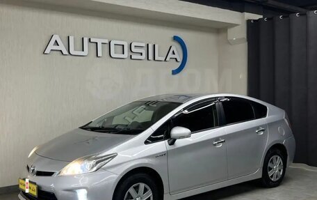 Toyota Prius, 2013 год, 105 000 рублей, 27 фотография