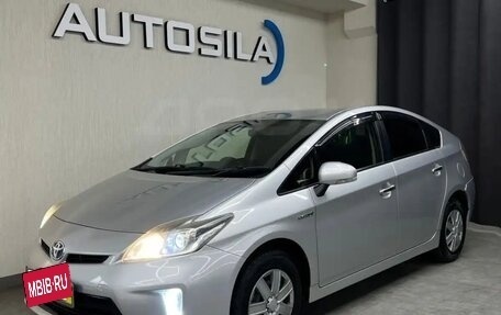 Toyota Prius, 2013 год, 105 000 рублей, 26 фотография