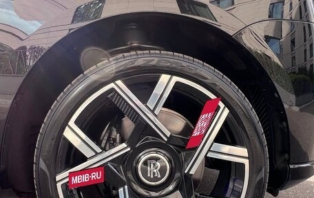 Rolls-Royce Cullinan, 2025 год, 59 000 000 рублей, 16 фотография