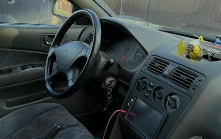 Mitsubishi Galant VIII, 1998 год, 280 000 рублей, 3 фотография