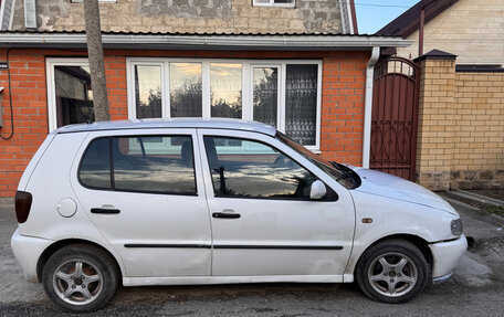 Volkswagen Polo III рестайлинг, 1998 год, 160 000 рублей, 1 фотография