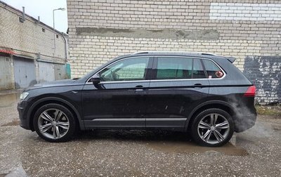 Volkswagen Tiguan II, 2019 год, 3 350 000 рублей, 1 фотография