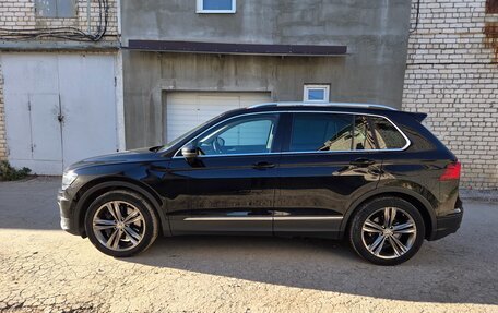 Volkswagen Tiguan II, 2019 год, 3 350 000 рублей, 32 фотография