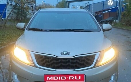 KIA Rio III рестайлинг, 2015 год, 1 100 000 рублей, 2 фотография