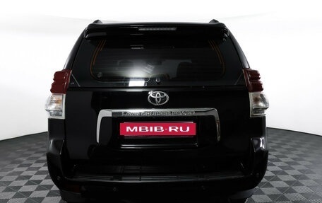 Toyota Land Cruiser Prado 150 рестайлинг 2, 2012 год, 2 990 000 рублей, 6 фотография