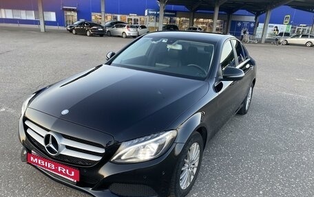 Mercedes-Benz C-Класс, 2017 год, 1 750 000 рублей, 6 фотография