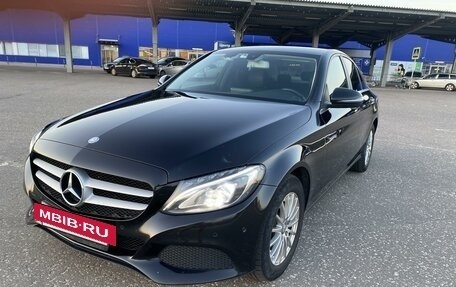 Mercedes-Benz C-Класс, 2017 год, 1 750 000 рублей, 5 фотография