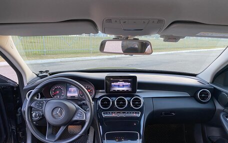 Mercedes-Benz C-Класс, 2017 год, 1 750 000 рублей, 38 фотография