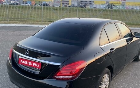 Mercedes-Benz C-Класс, 2017 год, 1 750 000 рублей, 33 фотография