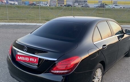 Mercedes-Benz C-Класс, 2017 год, 1 750 000 рублей, 32 фотография
