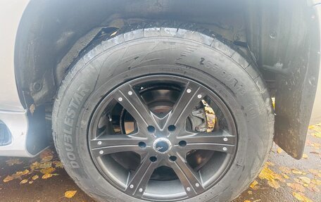 Toyota Land Cruiser Prado 150 рестайлинг 2, 2010 год, 2 800 000 рублей, 15 фотография