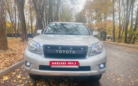 Toyota Land Cruiser Prado 150 рестайлинг 2, 2010 год, 2 800 000 рублей, 8 фотография