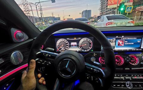 Mercedes-Benz E-Класс, 2018 год, 3 200 000 рублей, 4 фотография