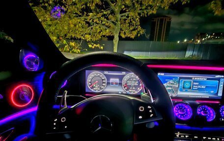 Mercedes-Benz E-Класс, 2018 год, 3 200 000 рублей, 6 фотография