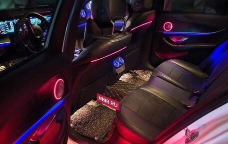 Mercedes-Benz E-Класс, 2018 год, 3 200 000 рублей, 7 фотография