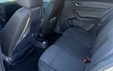 Skoda Rapid I, 2014 год, 825 000 рублей, 9 фотография