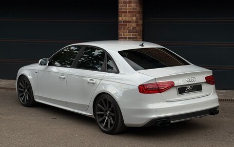 Audi A4, 2014 год, 1 950 000 рублей, 4 фотография