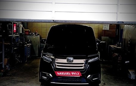 Honda Stepwgn IV, 2019 год, 2 240 000 рублей, 25 фотография