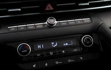 Hyundai Elantra, 2024 год, 2 440 000 рублей, 12 фотография