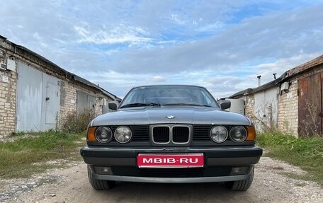 BMW 5 серия, 1989 год, 500 000 рублей, 1 фотография