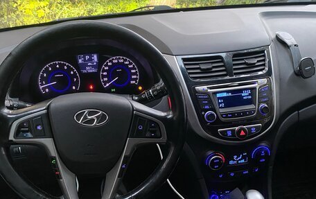 Hyundai Solaris II рестайлинг, 2016 год, 950 000 рублей, 4 фотография
