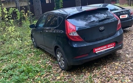 Hyundai Solaris II рестайлинг, 2016 год, 950 000 рублей, 3 фотография