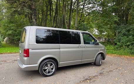 Volkswagen Multivan T5, 2011 год, 2 110 000 рублей, 3 фотография