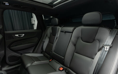 Volvo XC60 II, 2026 год, 5 990 000 рублей, 31 фотография