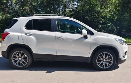 Chevrolet Trax, 2021 год, 1 750 000 рублей, 2 фотография