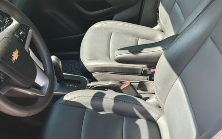 Chevrolet Trax, 2021 год, 1 750 000 рублей, 14 фотография