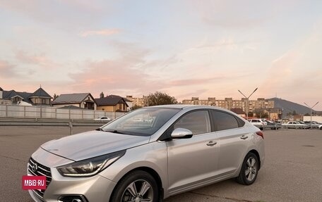 Hyundai Solaris II рестайлинг, 2017 год, 1 300 000 рублей, 8 фотография