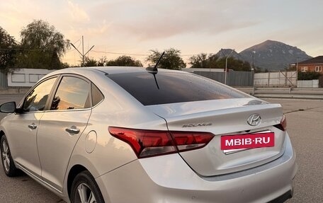 Hyundai Solaris II рестайлинг, 2017 год, 1 300 000 рублей, 4 фотография